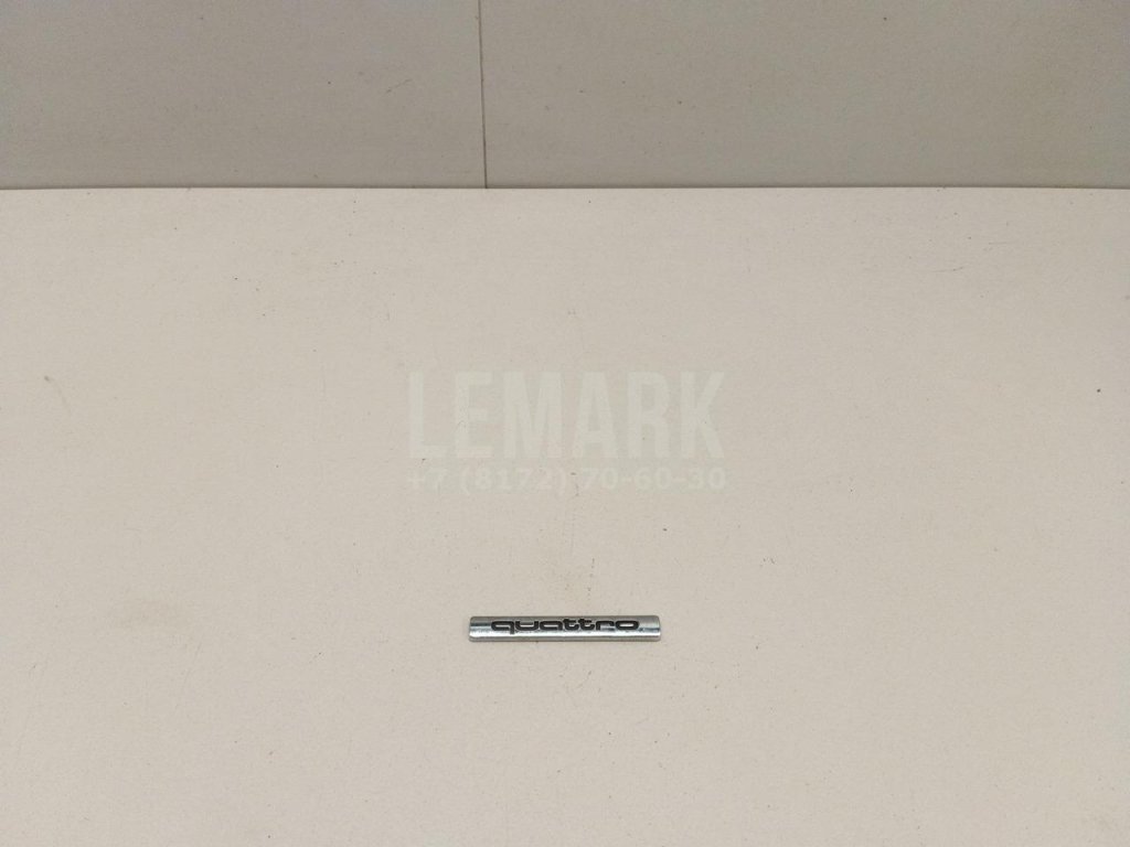 Эмблема на крышку багажника