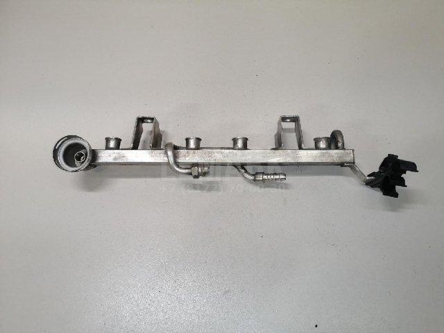 Рейка топливная (рампа)