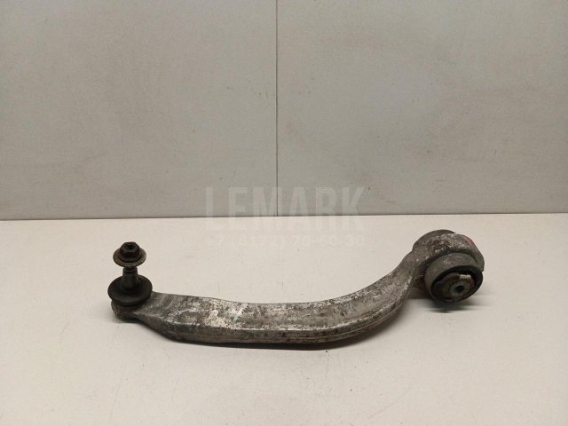 Рычаг передний нижний правый задний