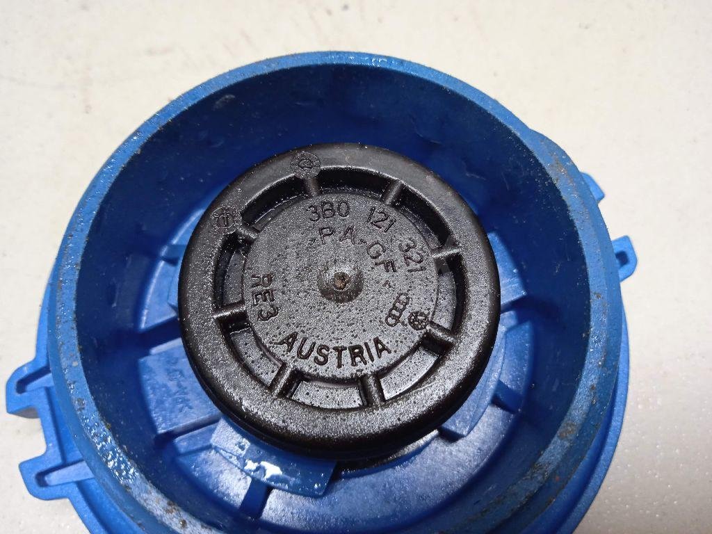 Крышка расширительного бачка