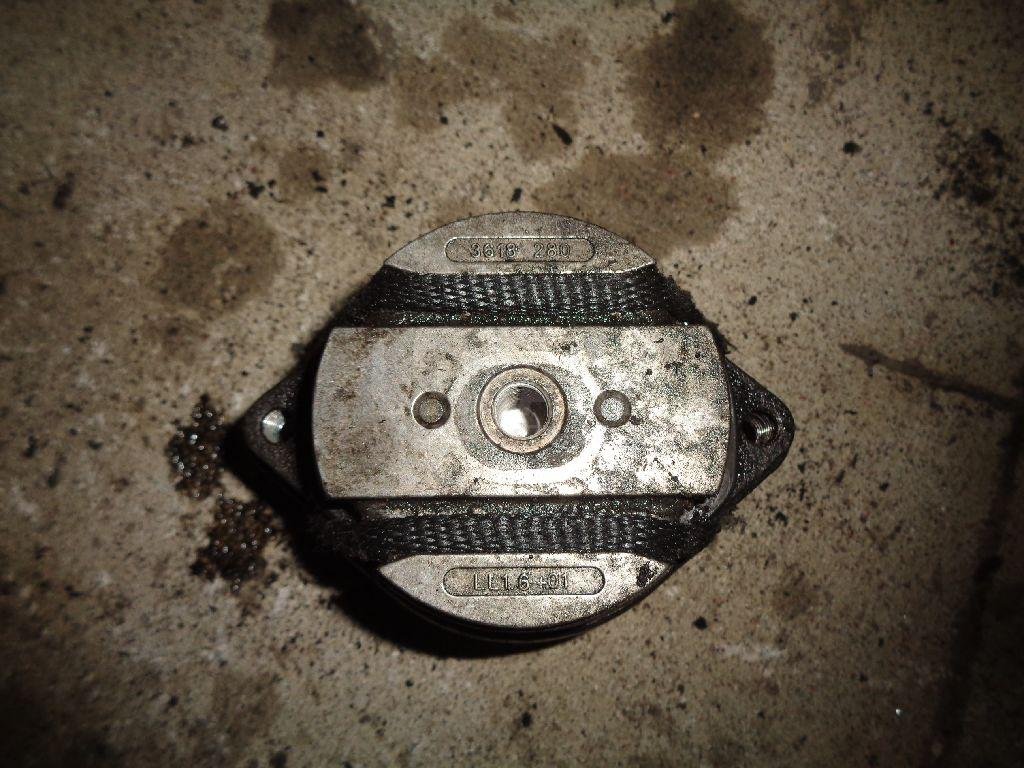 Опора КПП для  Audi A3 (8Y) 2020