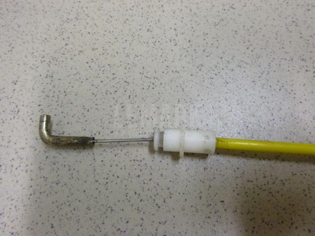 Трос открывания задней двери