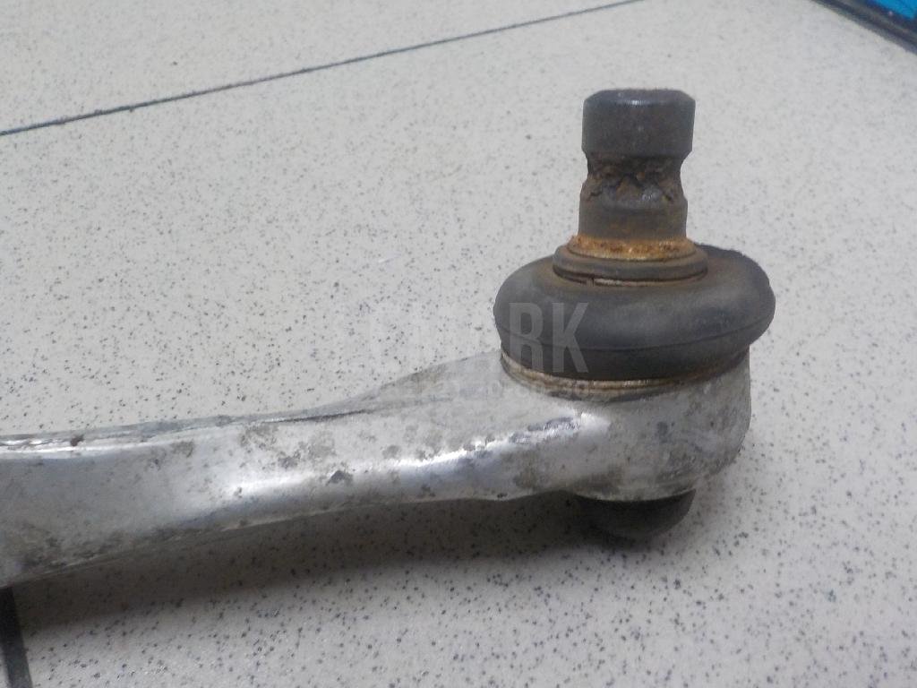 Рычаг передний верхний правый задний