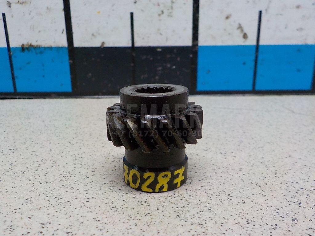 Шестерня привода масляного насоса