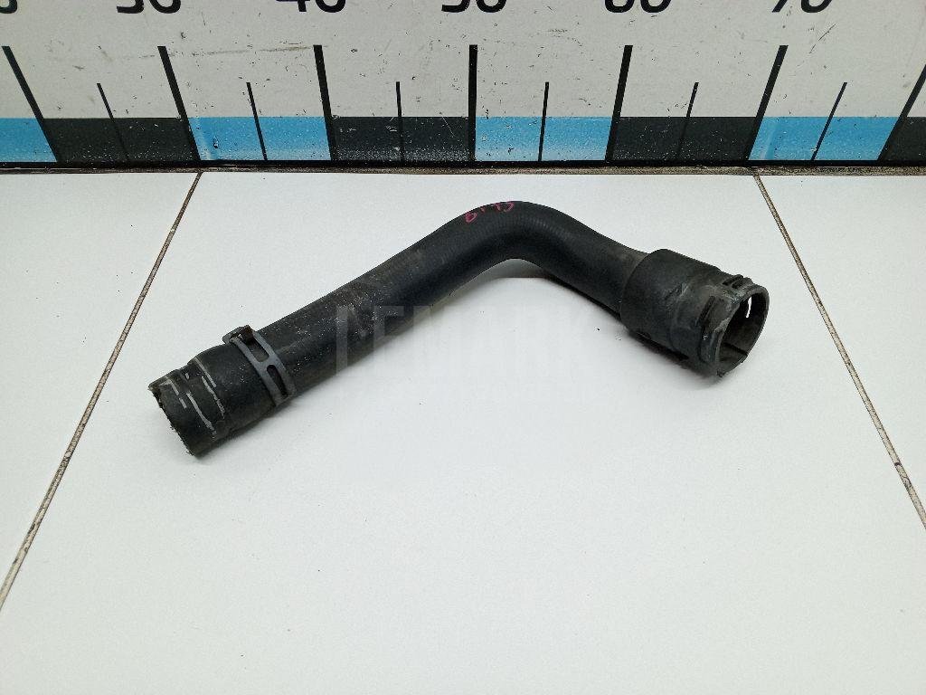 Патрубок радиатора