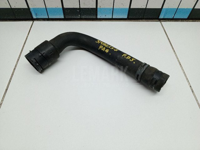 Патрубок радиатора