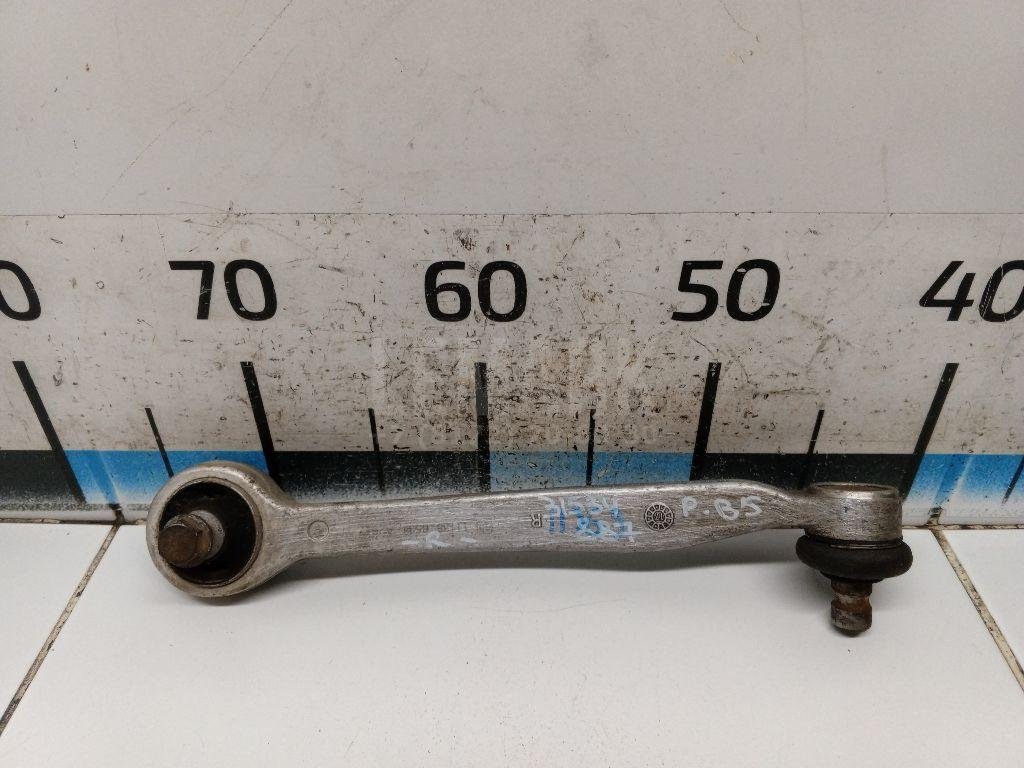 Рычаг передний верхний правый передний