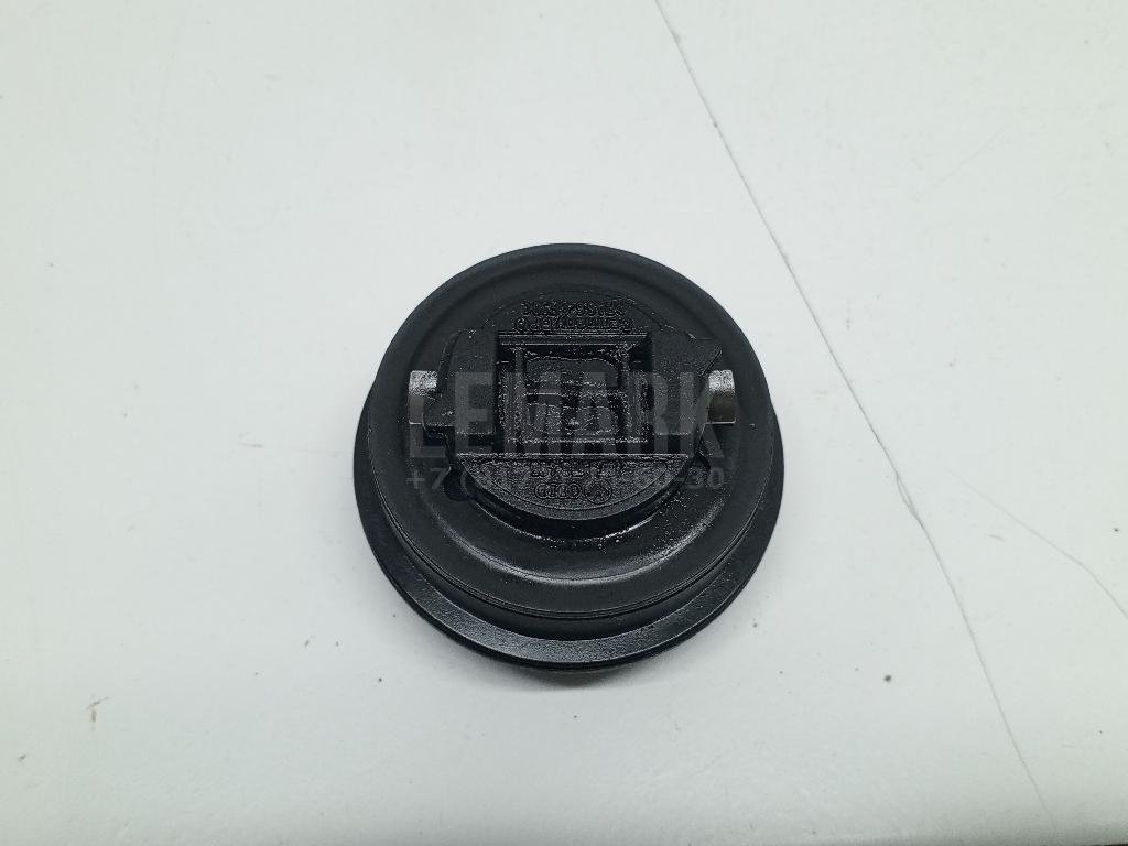 Крышка маслозаливной горловины