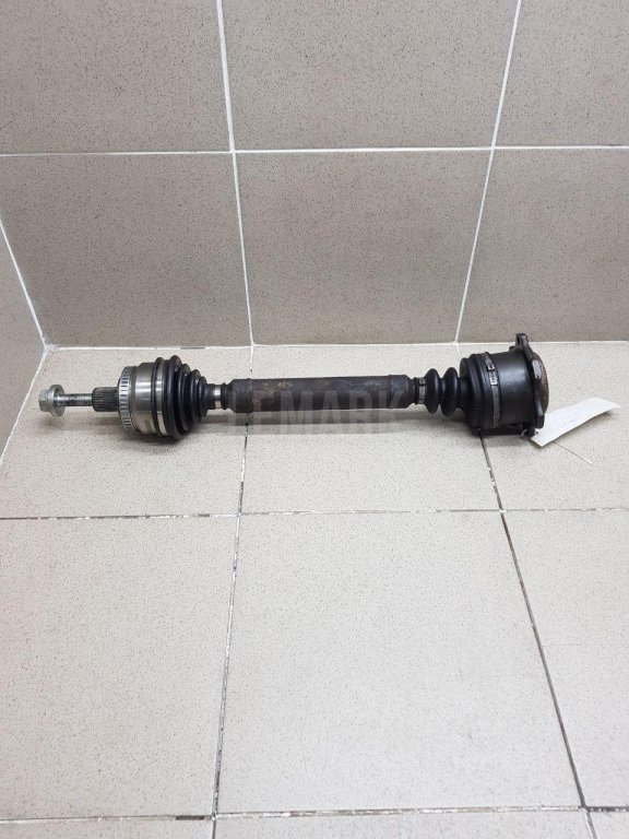 Полуось передняя левая