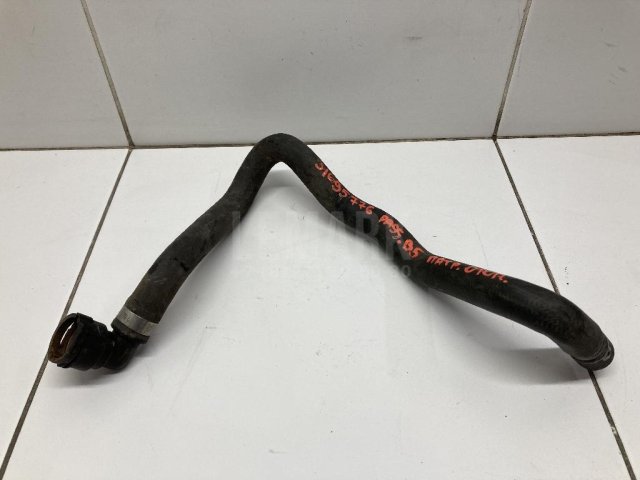 Патрубок отопителя