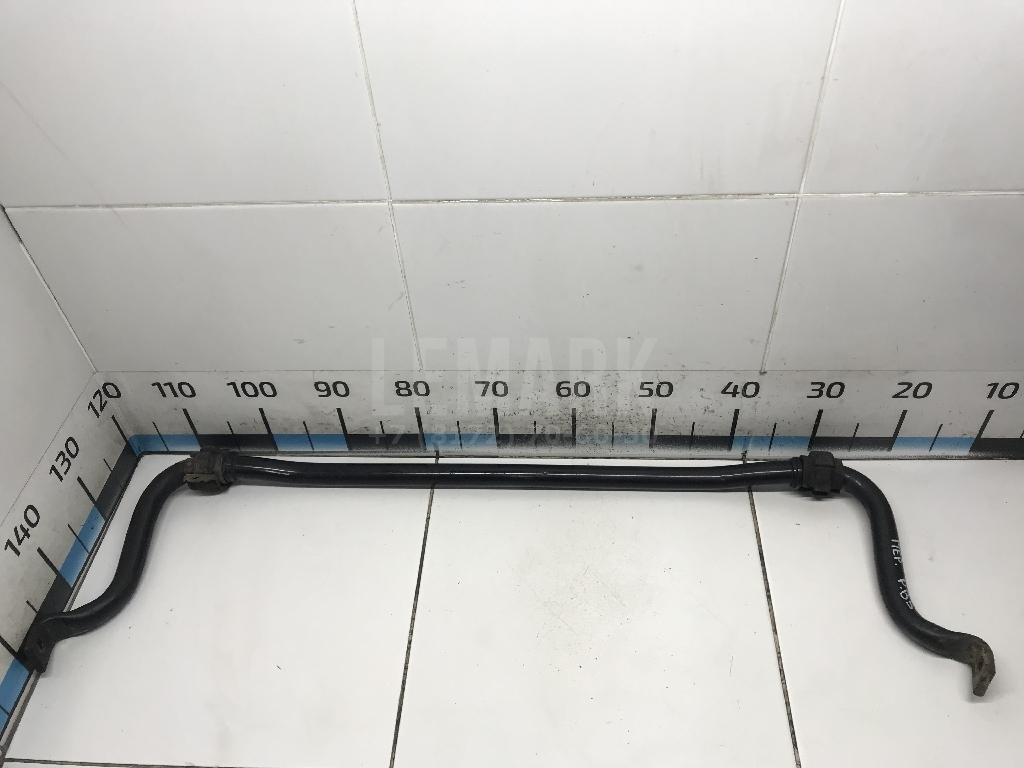 Стабилизатор передний