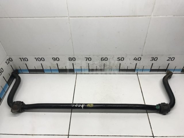 Стабилизатор передний