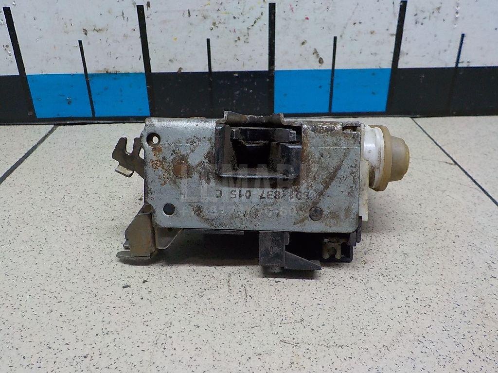 Замок двери передней левой