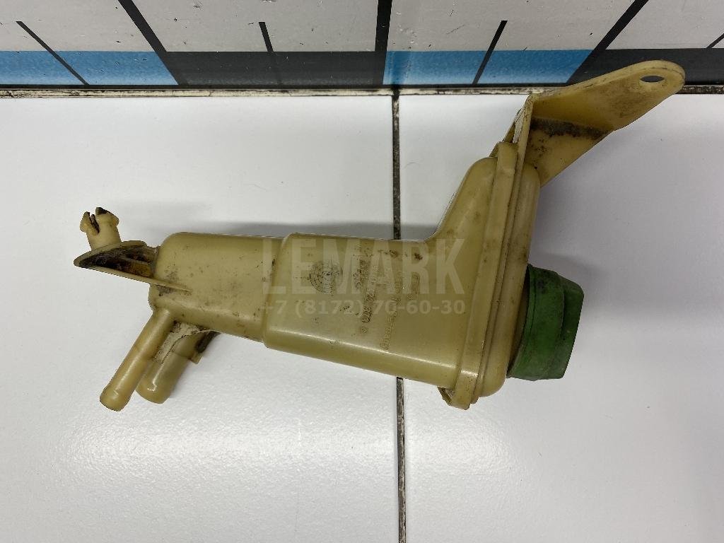 Бачок гидроусилителя