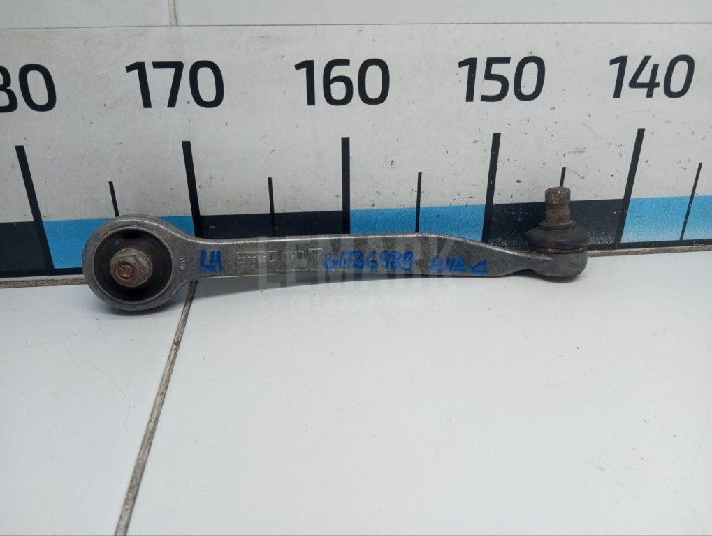 Рычаг передний верхний левый передний