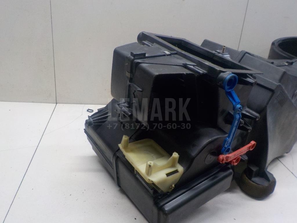 Корпус отопителя для  Audi A4 [B9] 2015