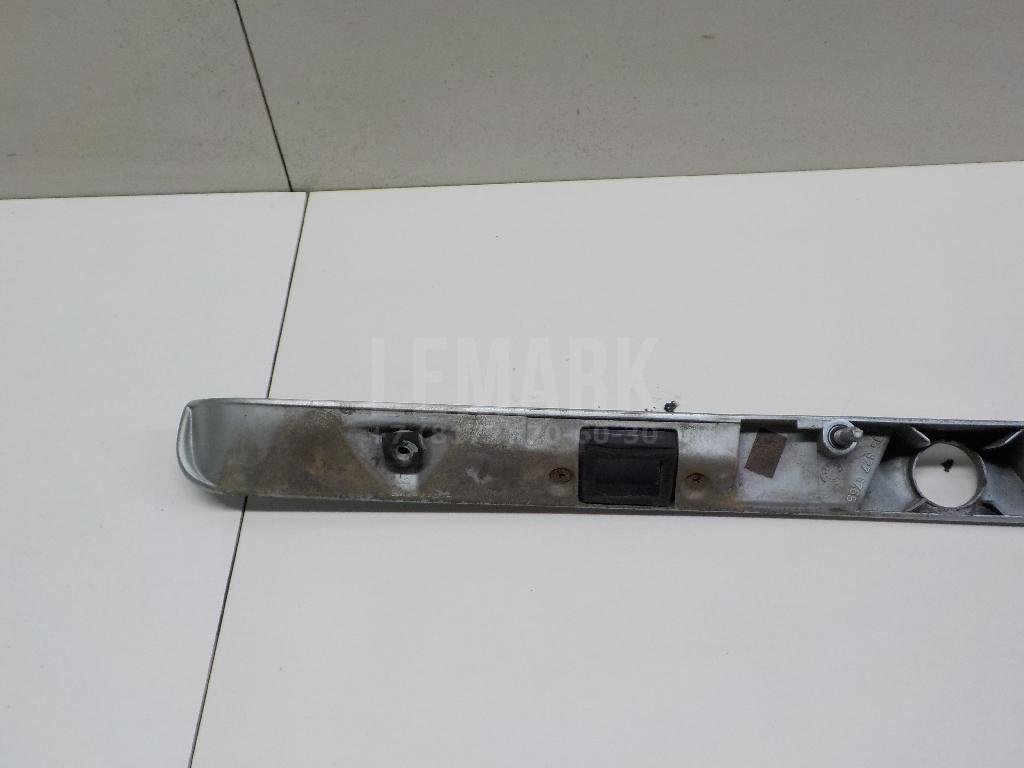 Накладка крышки багажника