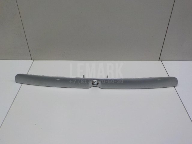 Накладка крышки багажника