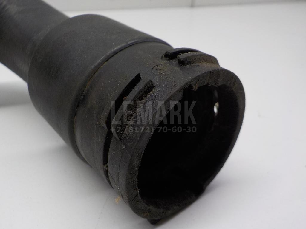 Патрубок радиатора