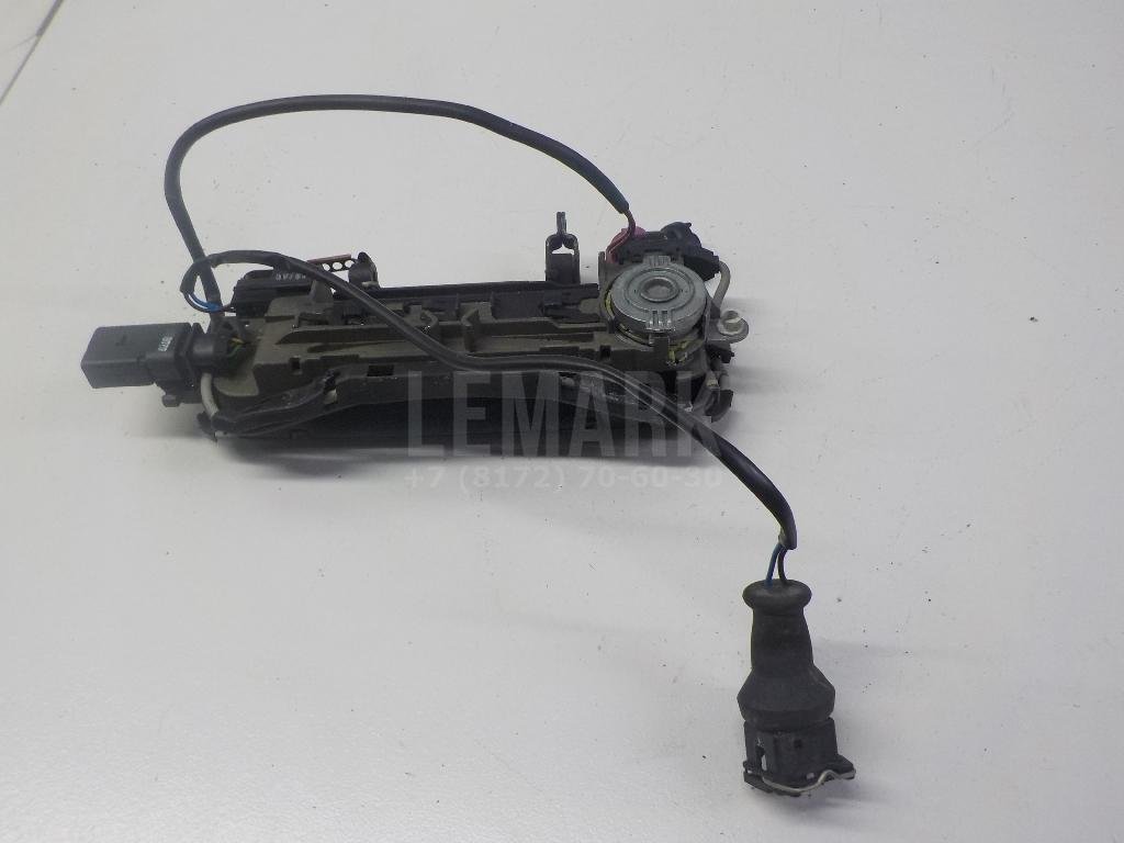 Ручка двери передней наружная правая