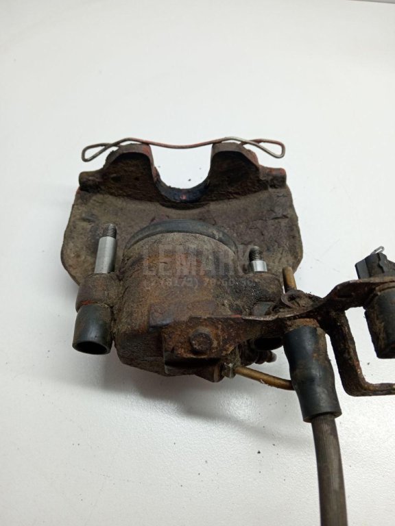 Суппорт тормозной передний правый