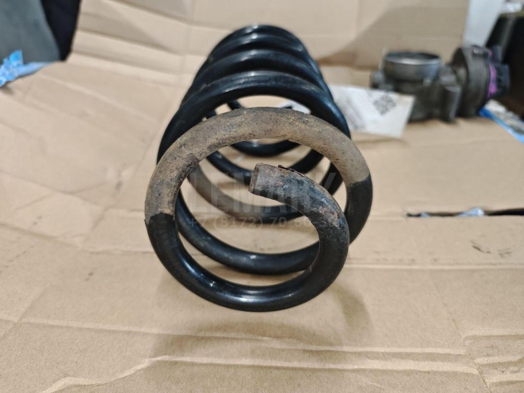 Пружина передняя