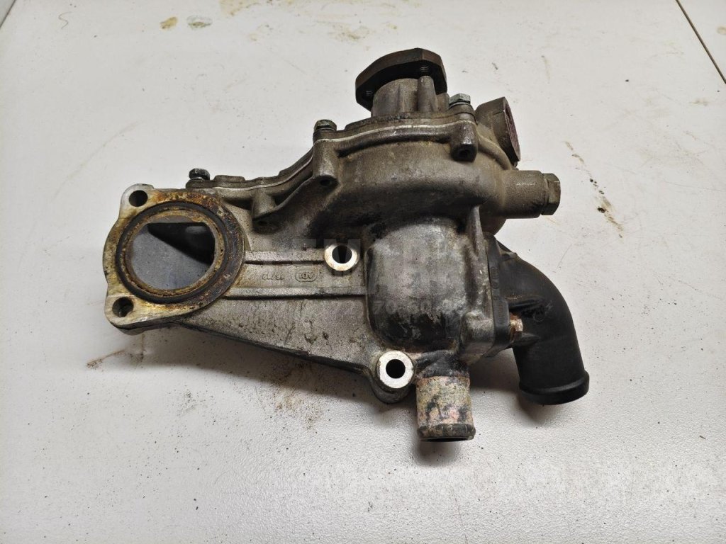 Насос водяной (помпа)