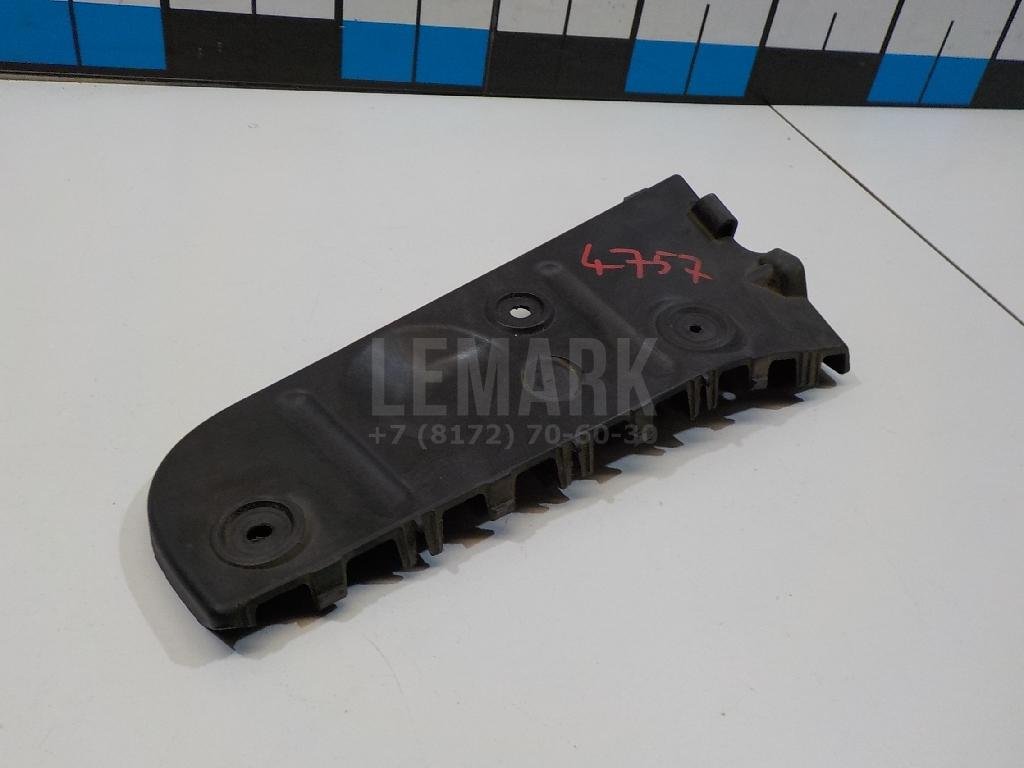 Направляющая заднего бампера правая