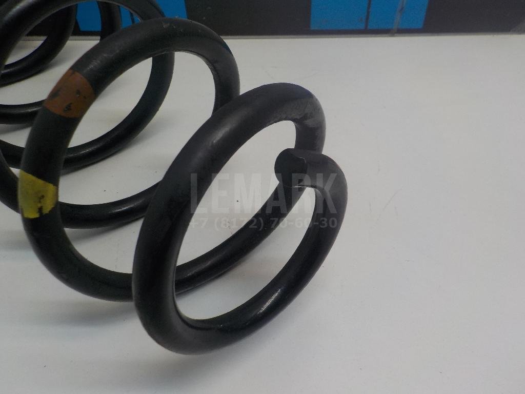 Пружина передняя