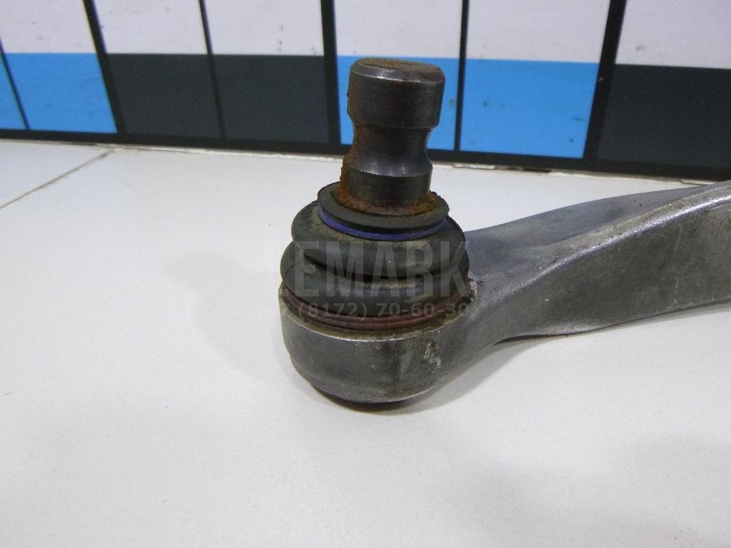 Рычаг передний верхний правый задний