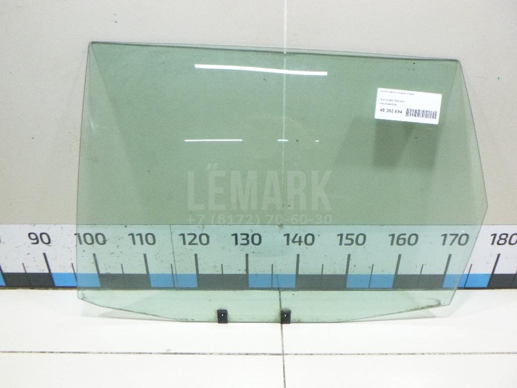 Стекло двери задней левой