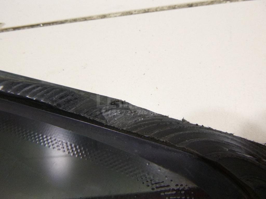 Стекло кузовное глухое правое