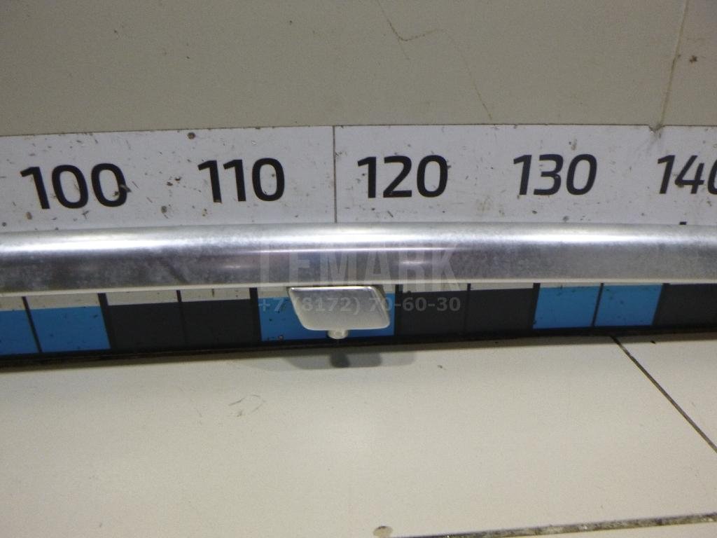 Рейлинг левый (планка на крышу)