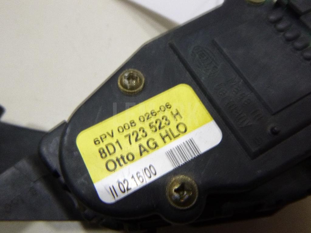 Педаль газа