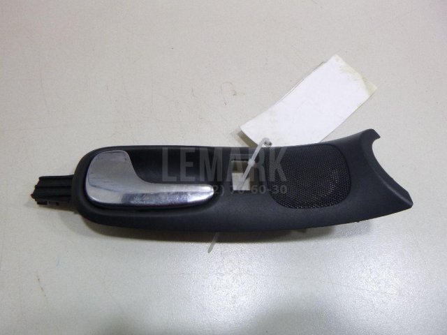 Ручка двери передней внутренняя левая