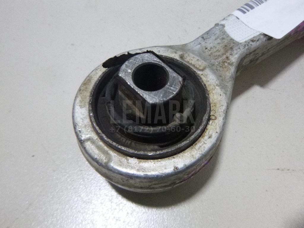 Рычаг передний нижний