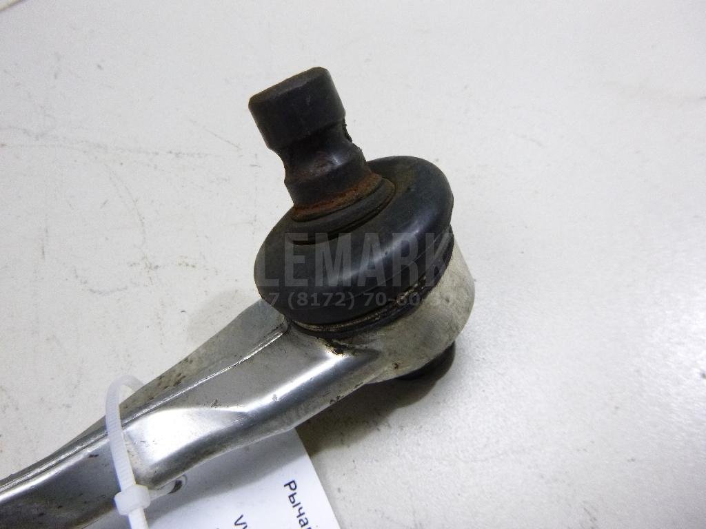 Рычаг передний верхний правый задний