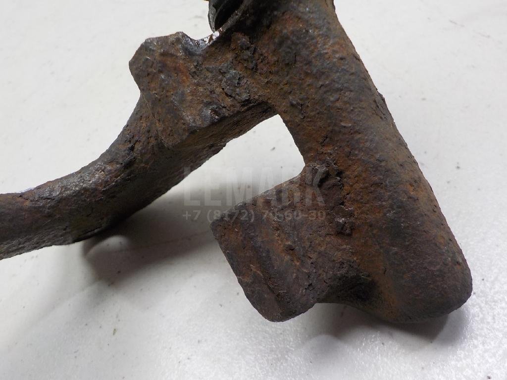 Скоба суппорта заднего