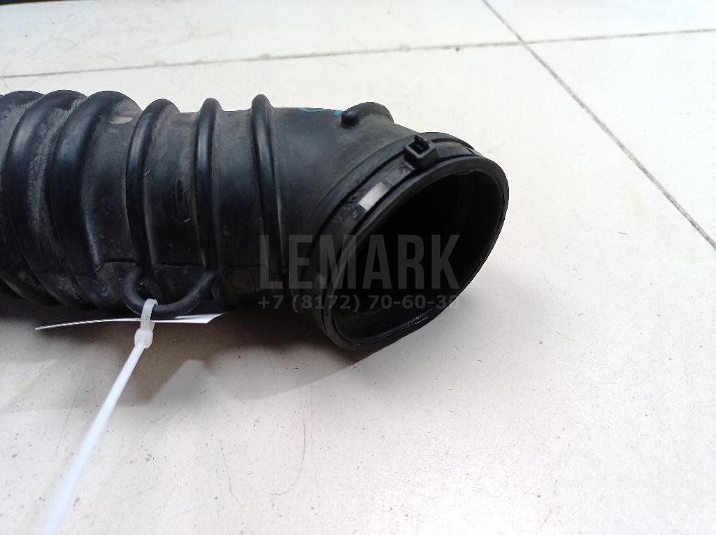 Патрубок воздушного фильтра