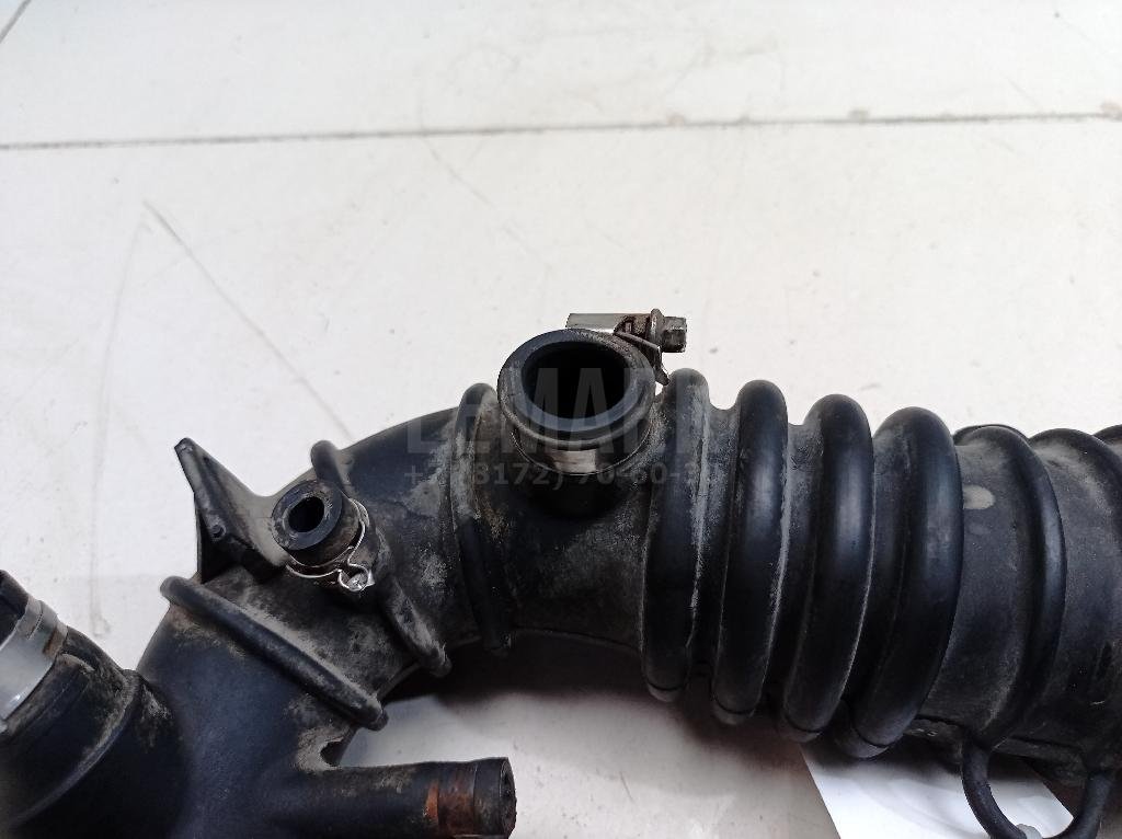 Патрубок воздушного фильтра