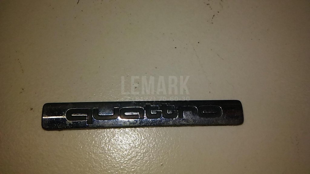 Эмблема на крышку багажника