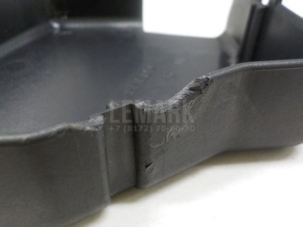 Крышка блока предохранителей