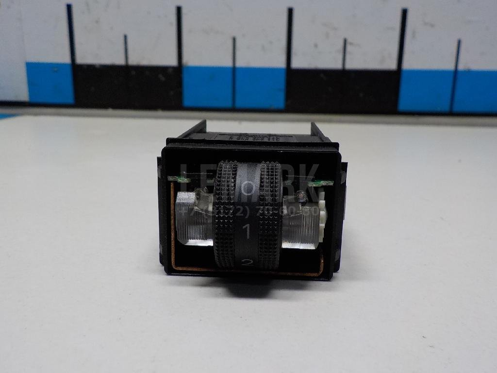 Кнопка обогрева сидений