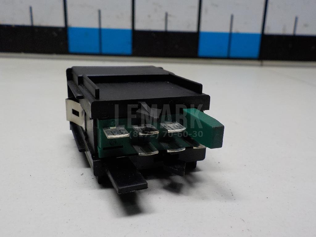 Кнопка обогрева сидений