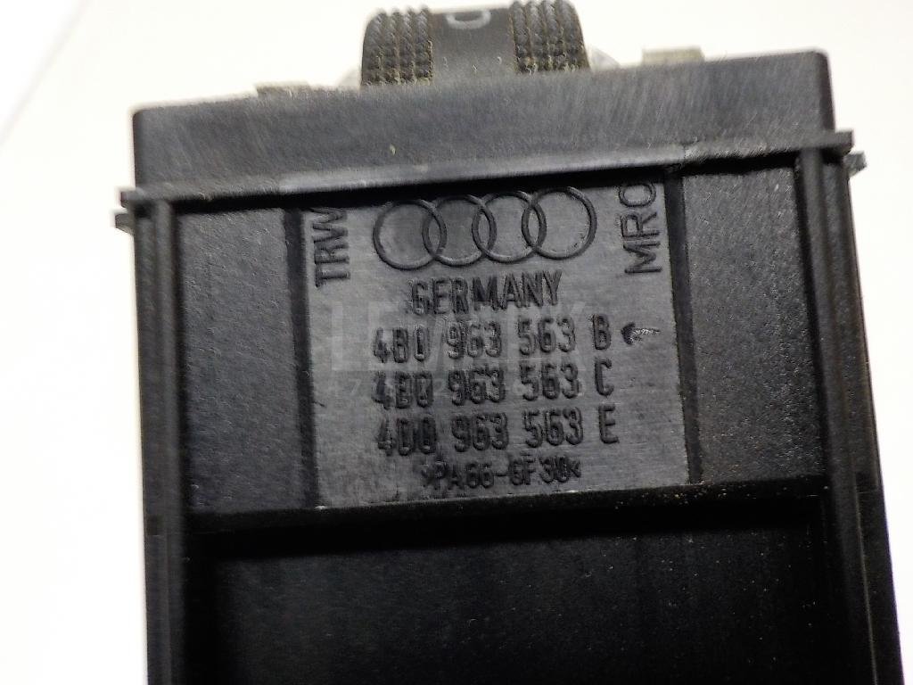 Кнопка обогрева сидений