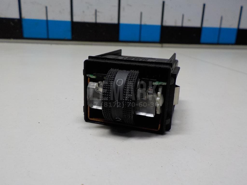 Кнопка обогрева сидений