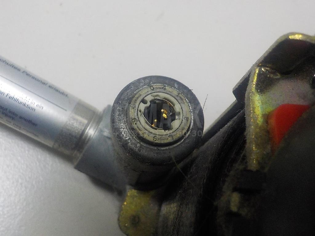 Ремень безопасности с пиропатроном