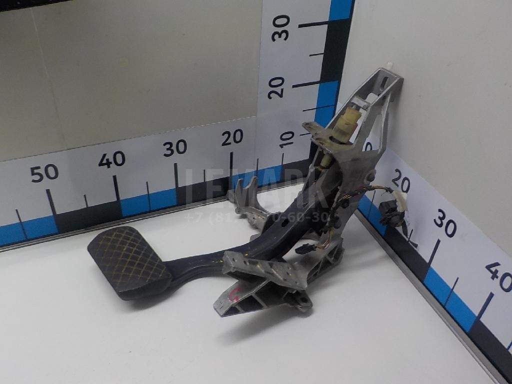 Блок педалей