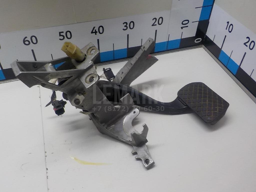 Блок педалей