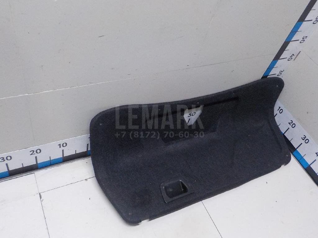 Обшивка крышки багажника